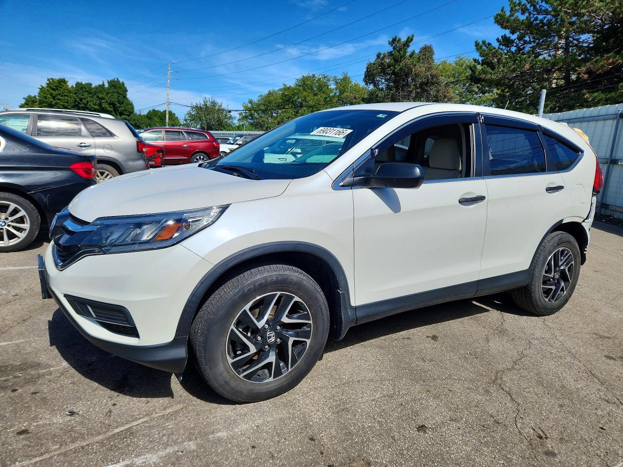 Photo of the 2016 HONDA CR-V SE