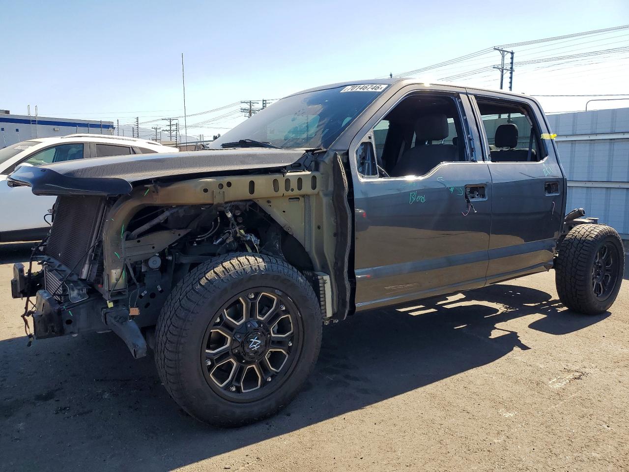 Photo of the 2018 FORD F150 SUPERCREW