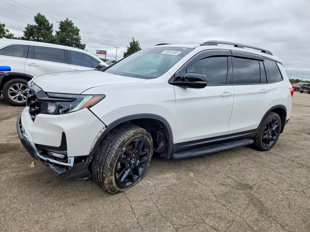 Photo of the 2022 HONDA PASSPORT ELITE