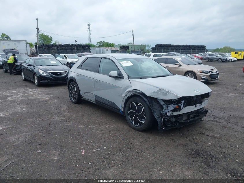 Photo of the 2023 HYUNDAI IONIQ 5 SEL