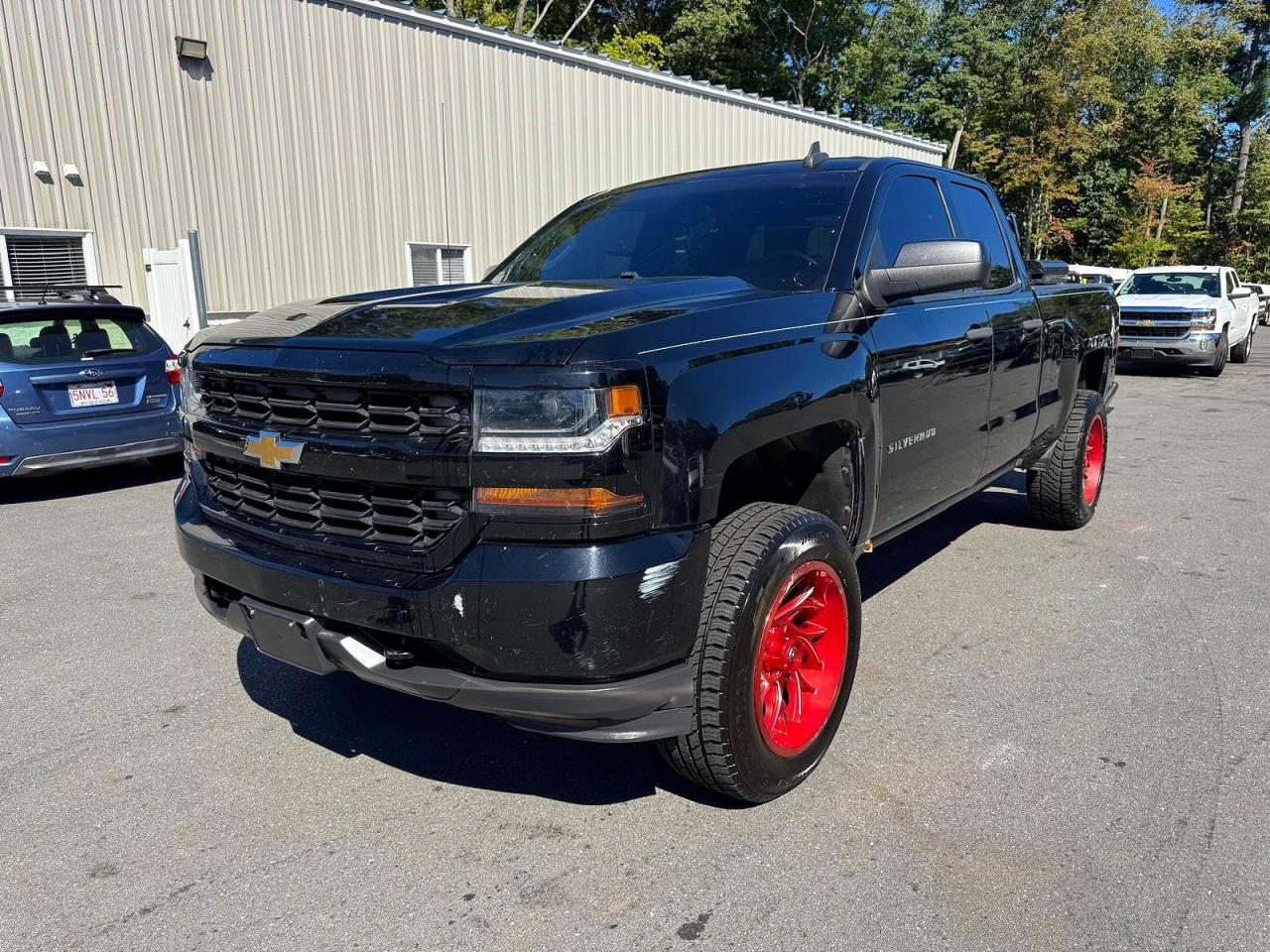 Photo of the 2016 CHEVROLET SILVERADO K1500 CUSTOM