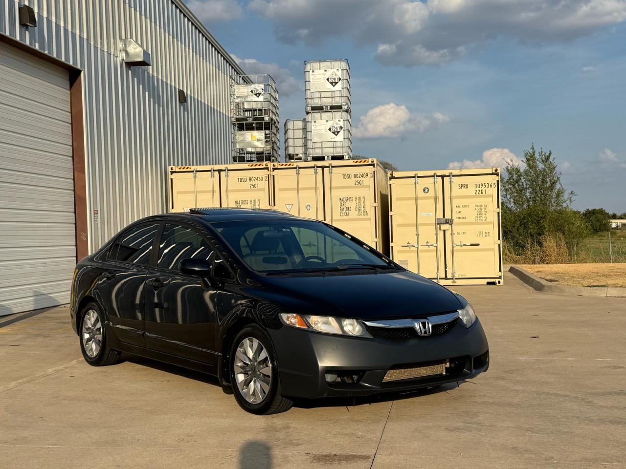 Photo of the 2009 HONDA CIVIC EX