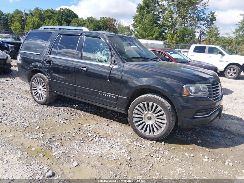 Photo of the 2015 LINCOLN NAVIGATOR