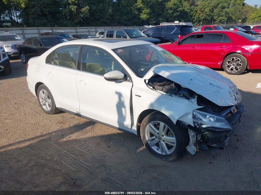 Photo of the 2013 VOLKSWAGEN JETTA HYBRID SEL