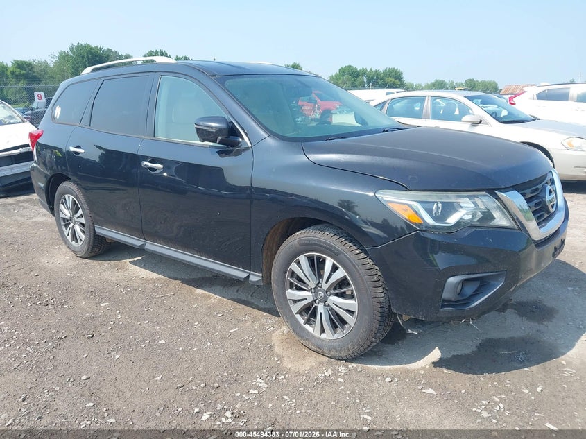 Photo of the 2018 NISSAN PATHFINDER SL
