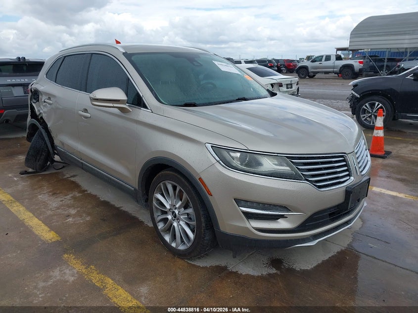 Photo of the 2015 LINCOLN MKC