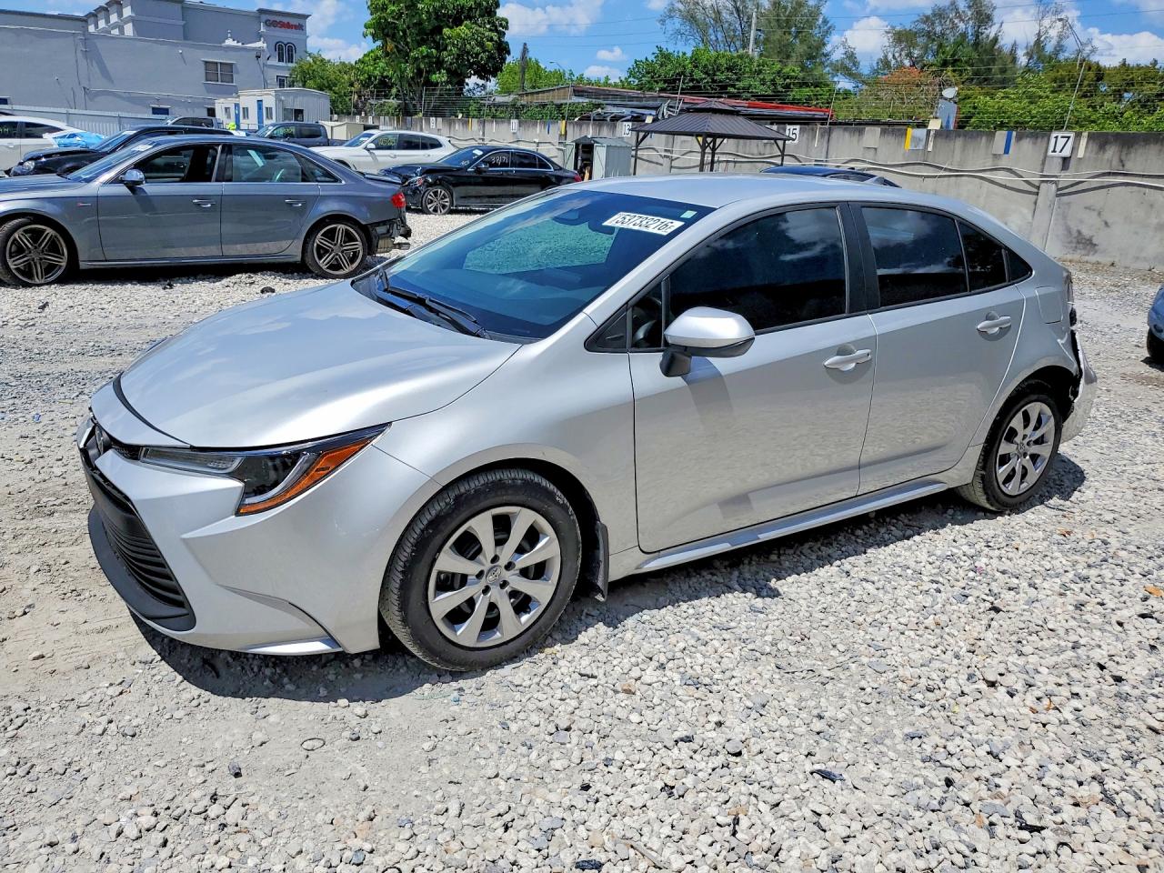 Photo of the 2025 TOYOTA COROLLA LE