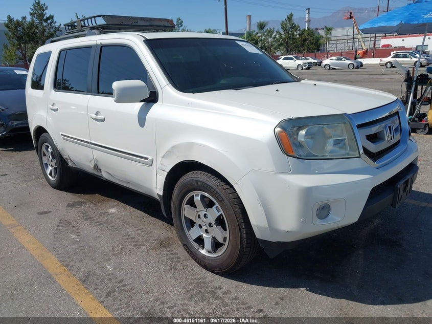 Photo of the 2011 HONDA PILOT TOURING