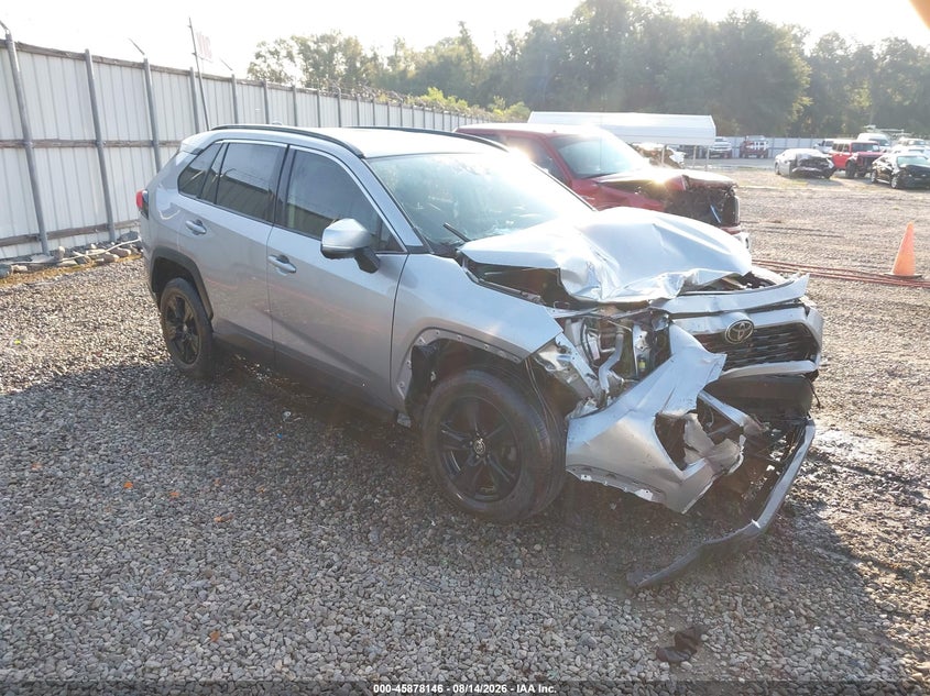 Photo of the 2020 TOYOTA RAV4 XLE