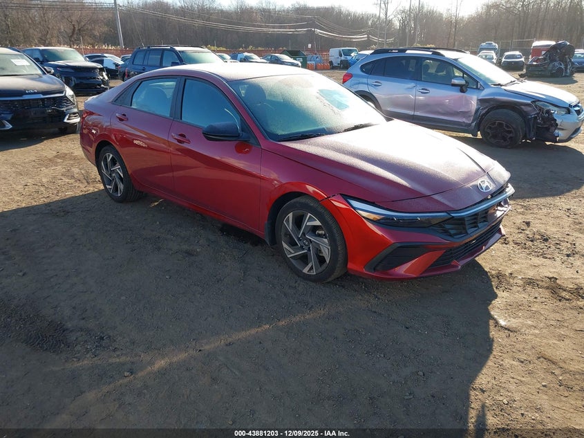 Photo of the 2025 HYUNDAI ELANTRA SEL SPORT
