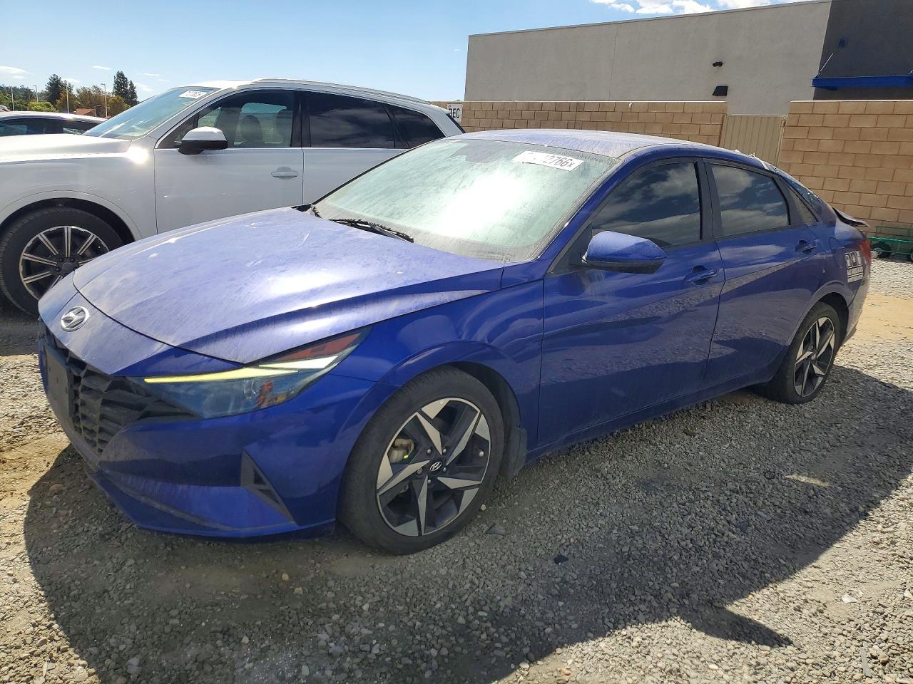 Photo of the 2023 HYUNDAI ELANTRA SEL