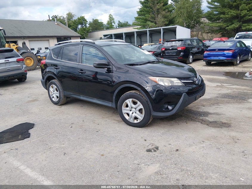 Photo of the 2014 TOYOTA RAV4 LE