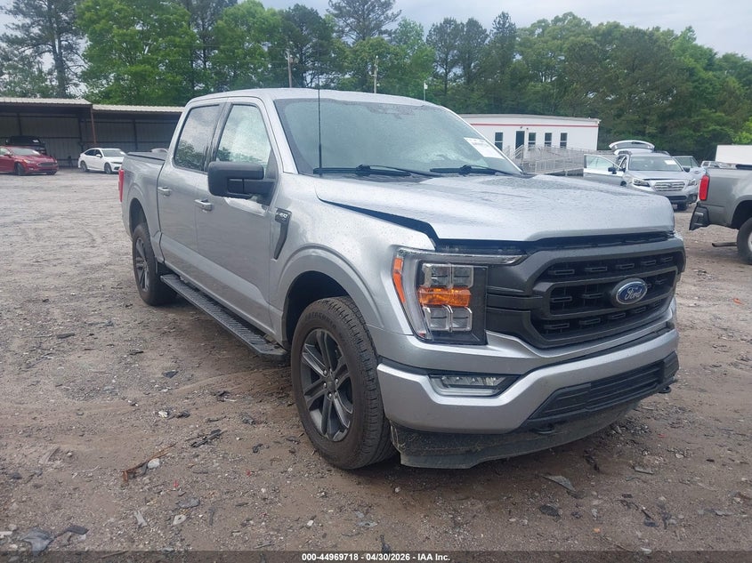 Photo of the 2022 FORD F-150 XLT