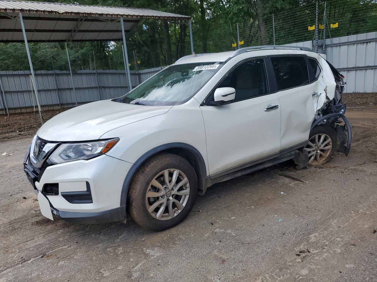 Photo of the 2018 NISSAN ROGUE SV