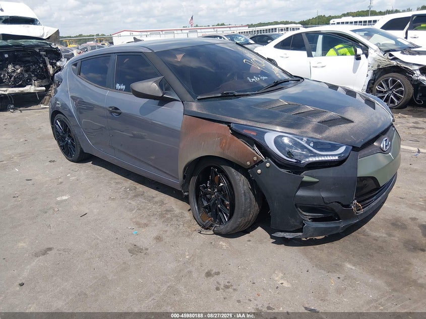 Photo of the 2013 HYUNDAI VELOSTER BASE W/BLACK