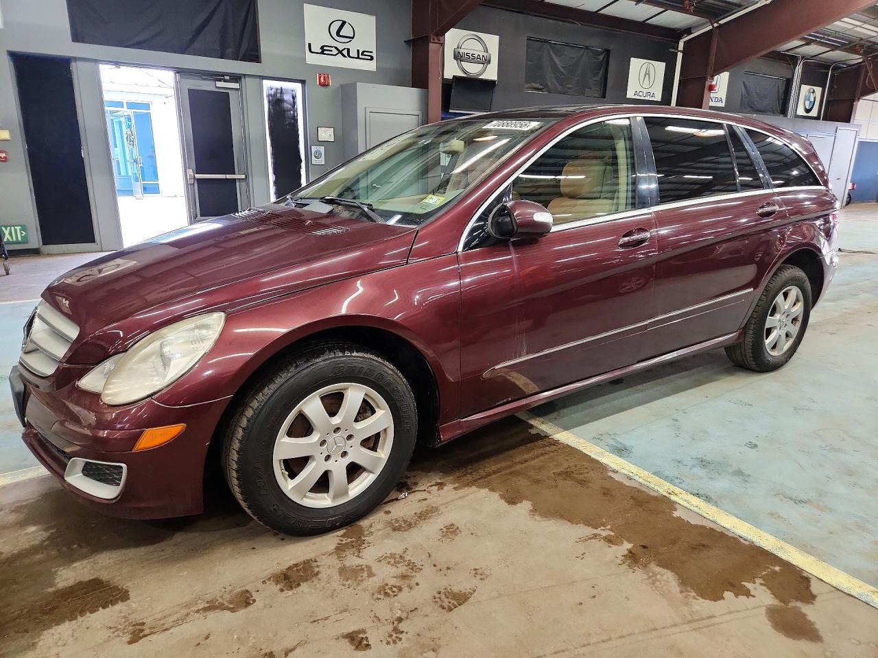 Photo of the 2007 MERCEDES-BENZ R 320 CDI