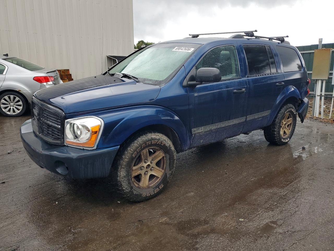 Photo of the 2006 DODGE DURANGO SLT