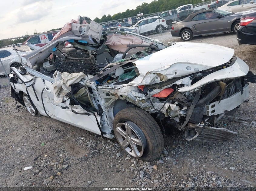 Photo of the 2020 CHEVROLET MALIBU FWD 1FL