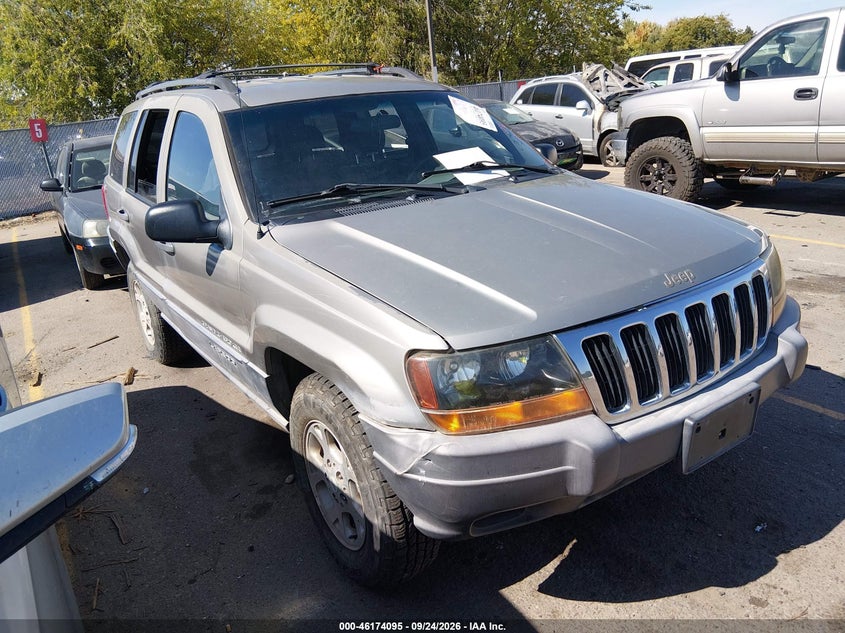 Photo of the 2001 JEEP GRAND CHEROKEE LAREDO