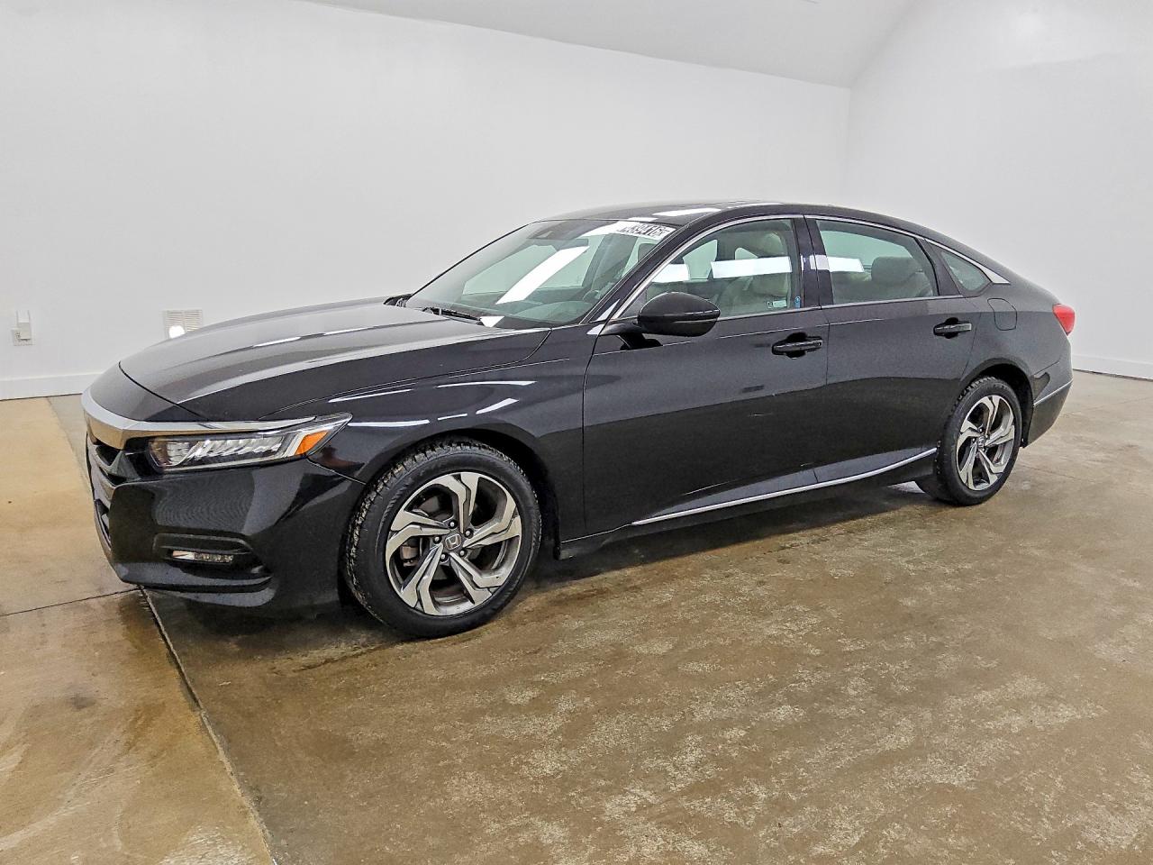 Photo of the 2018 HONDA ACCORD EXL
