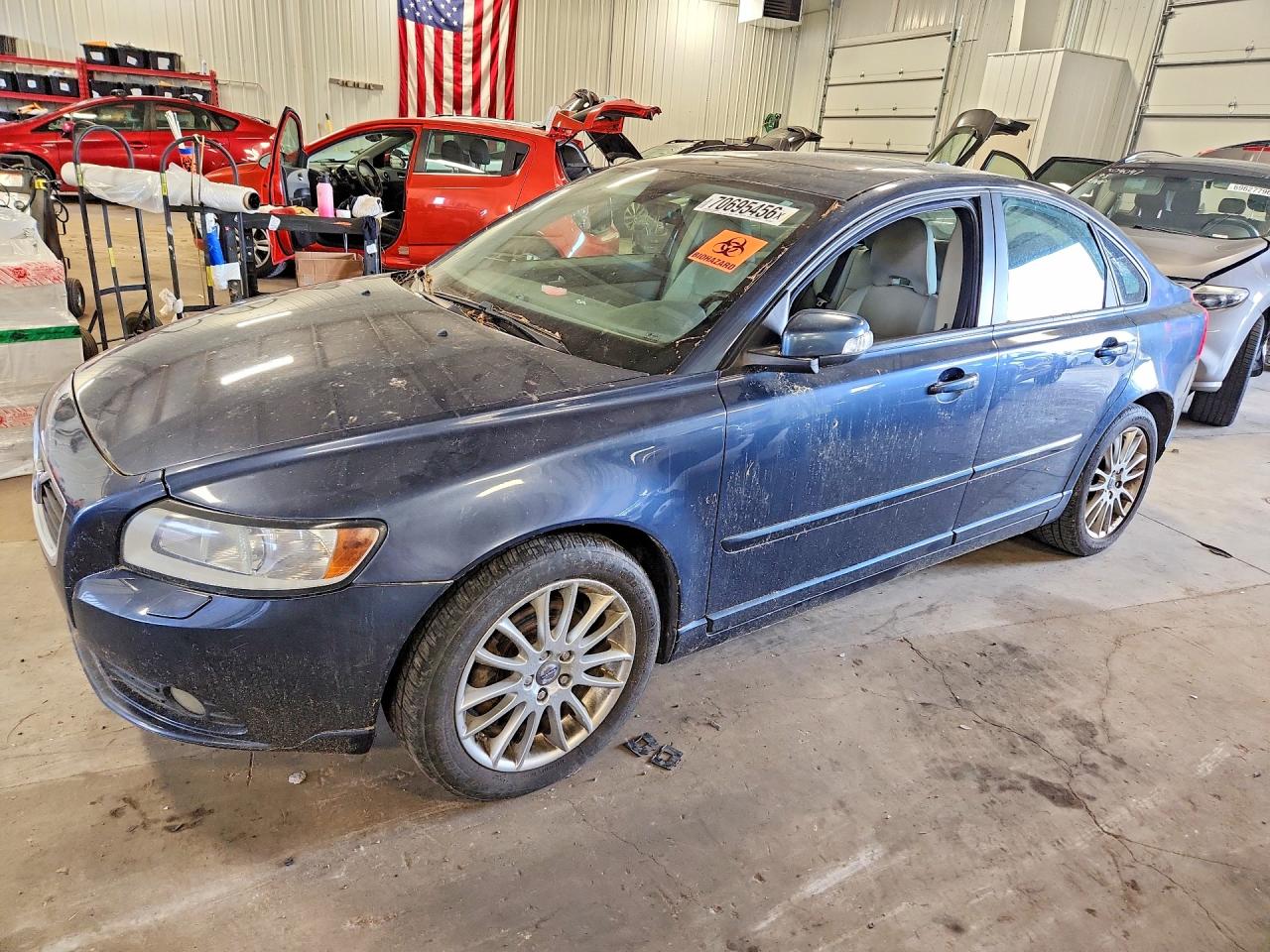 Photo of the 2010 VOLVO S40 2.4I