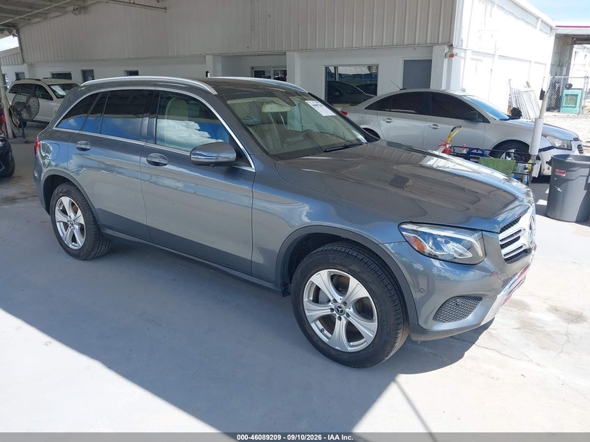 Photo of the 2018 MERCEDES-BENZ GLC 300