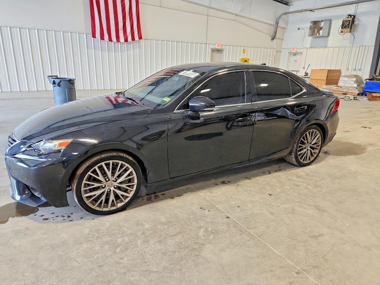 Photo of the 2016 LEXUS IS 200T