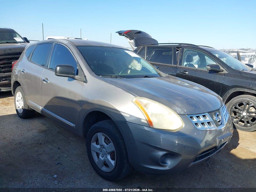 Photo of the 2013 NISSAN ROGUE S