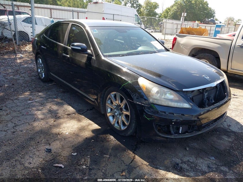 Photo of the 2013 HYUNDAI EQUUS SIGNATURE