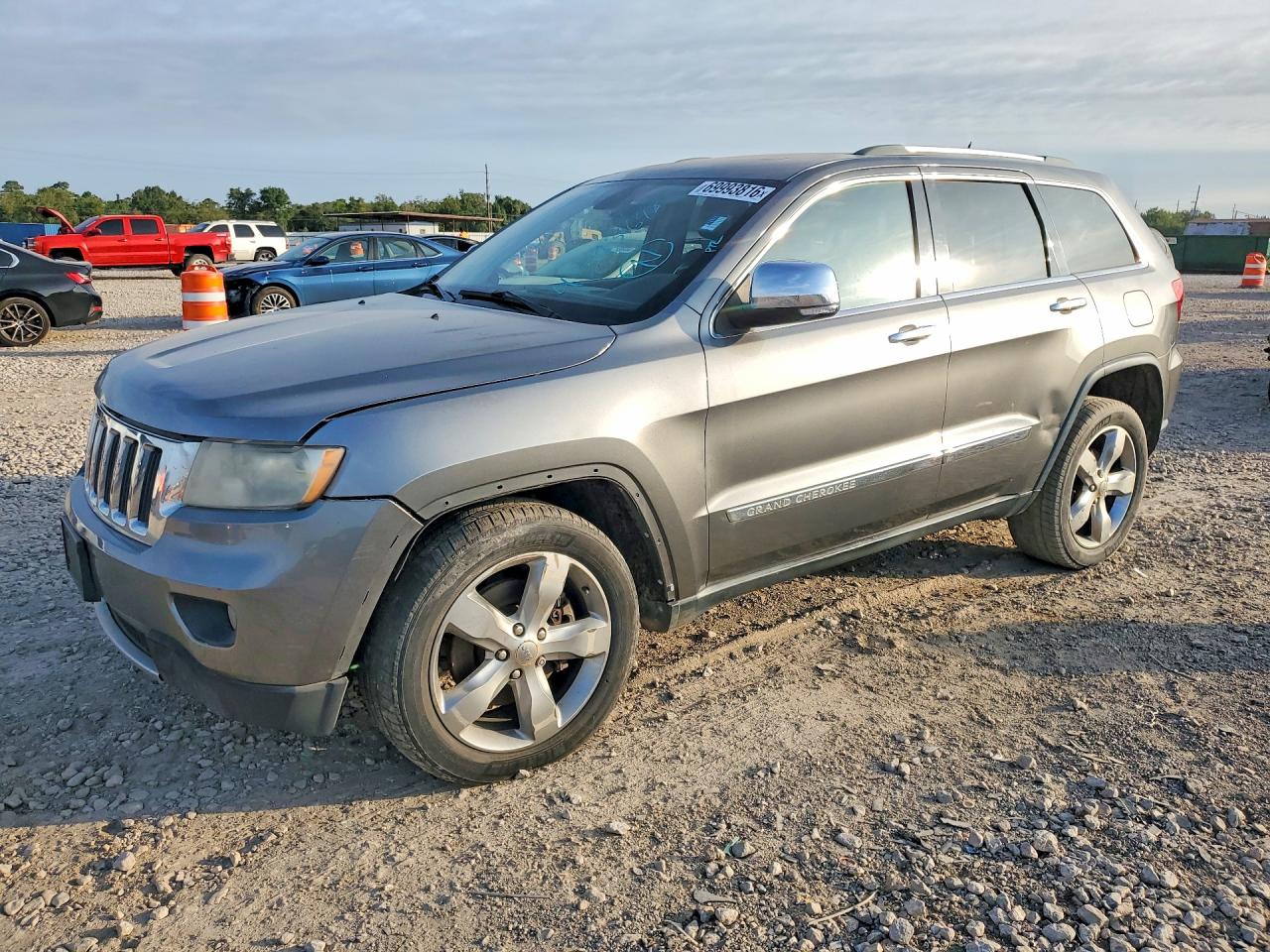 Photo of the 2013 JEEP GRAND CHEROKEE LIMITED