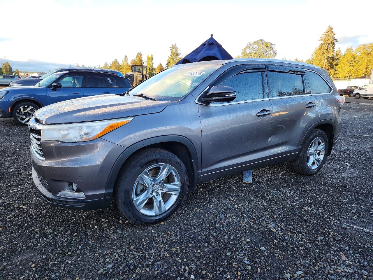 Photo of the 2015 TOYOTA HIGHLANDER LIMITED