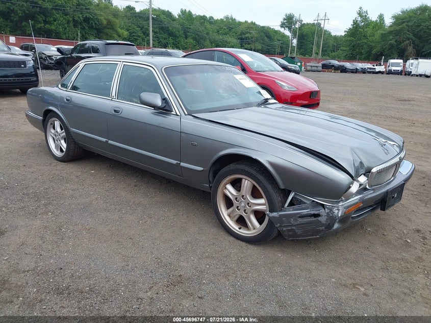 Photo of the 2003 JAGUAR XJ SPORT