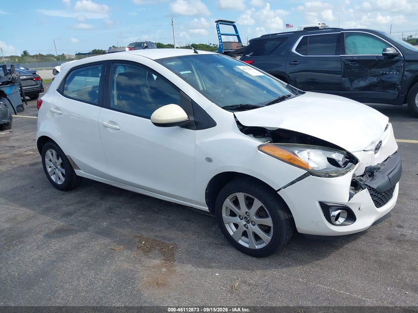Photo of the 2013 MAZDA MAZDA2 TOURING