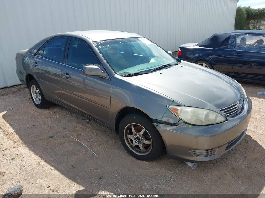 Photo of the 2005 TOYOTA CAMRY LE