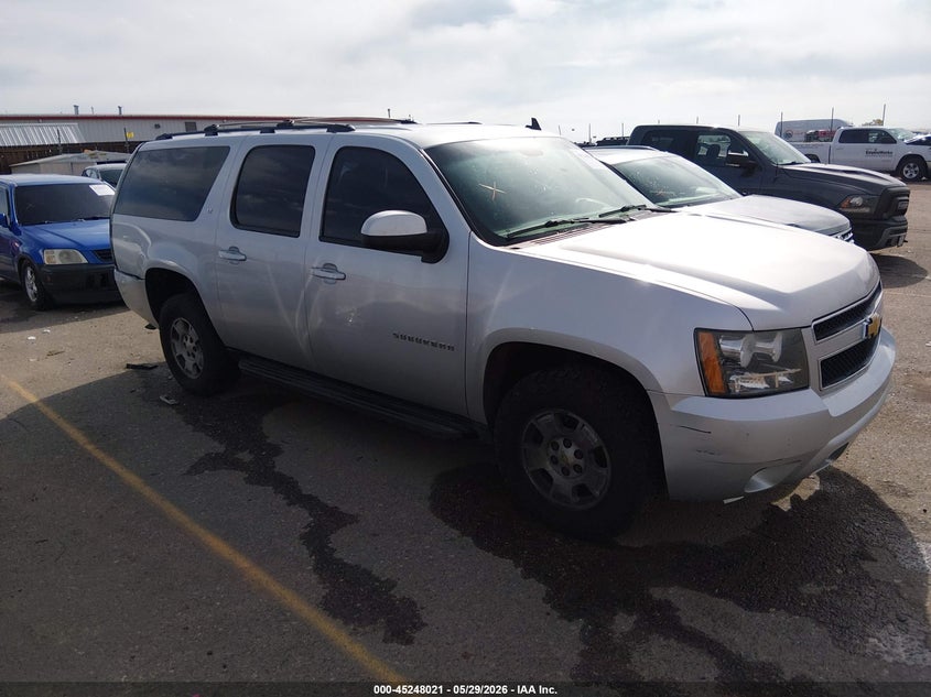 Photo of the 2014 CHEVROLET SUBURBAN 1500 LT