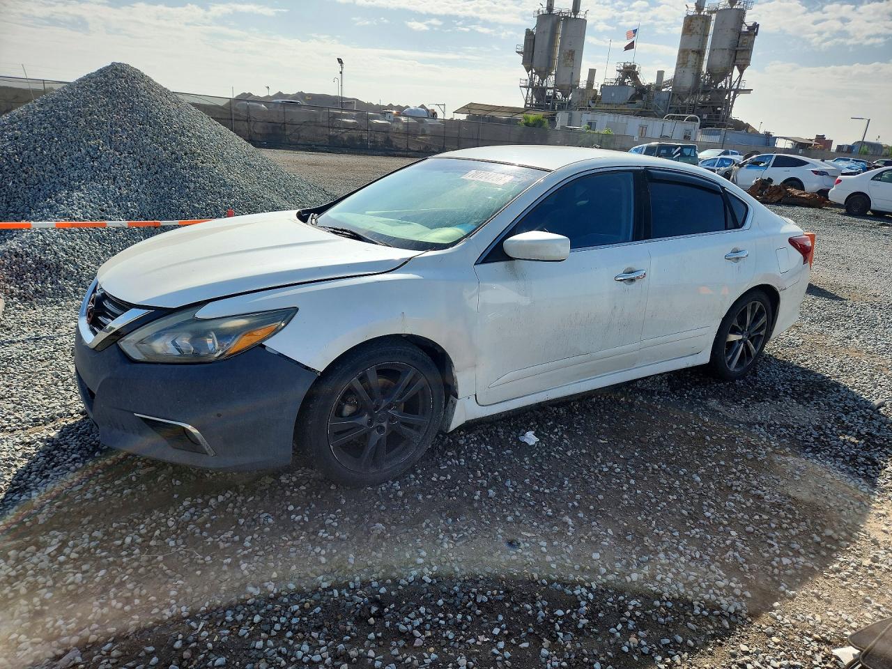 Photo of the 2017 NISSAN ALTIMA 2.5 SR