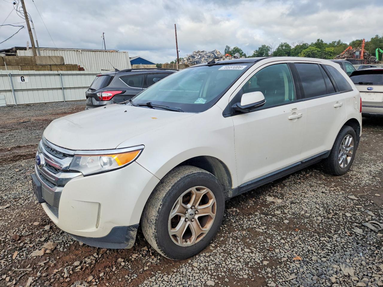 Photo of the 2014 FORD EDGE SEL