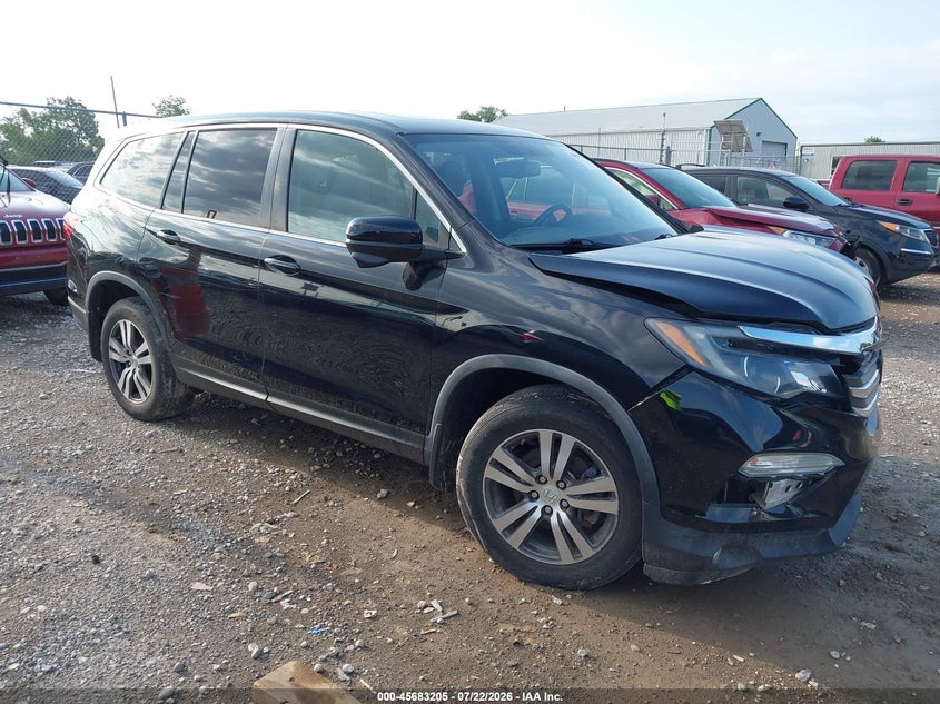 Photo of the 2017 HONDA PILOT EX-L
