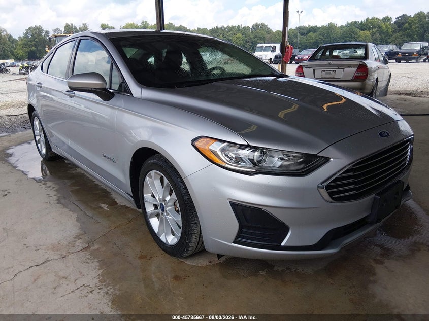 Photo of the 2019 FORD FUSION HYBRID SE