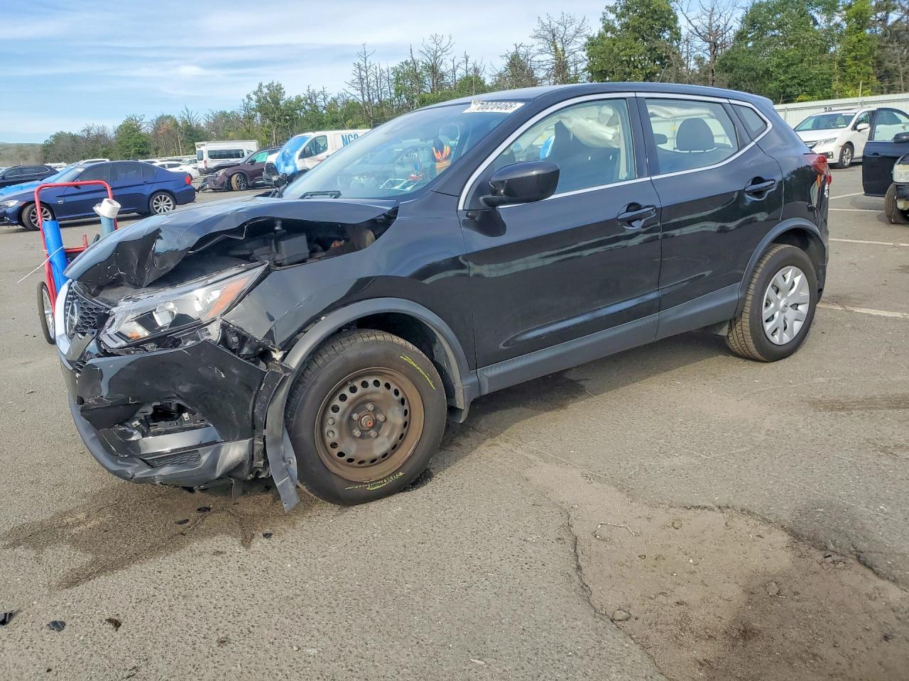 Photo of the 2020 NISSAN ROGUE SPORT S