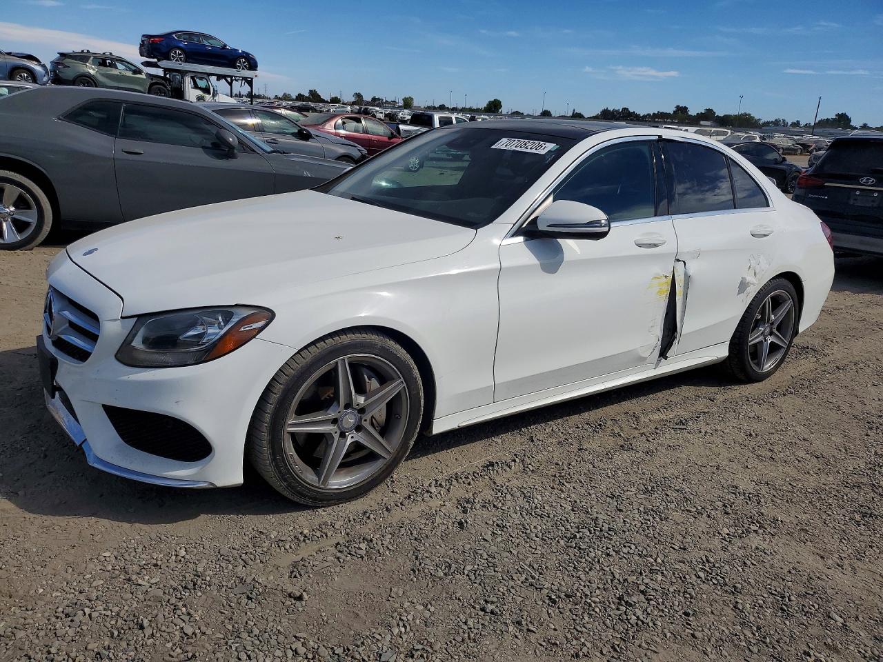 Photo of the 2017 MERCEDES-BENZ C 300