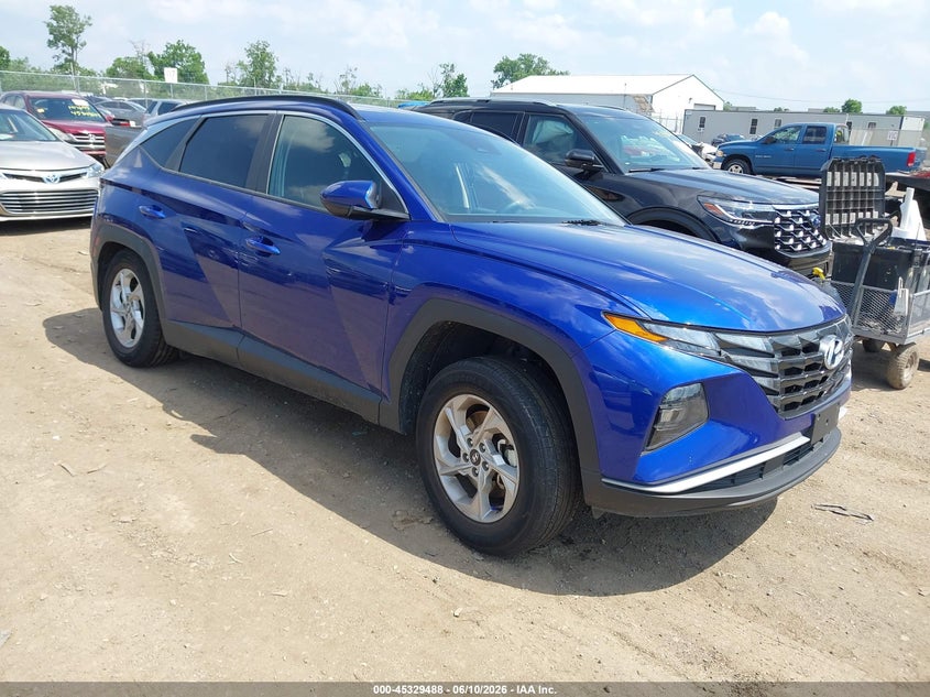 Photo of the 2024 HYUNDAI TUCSON SEL