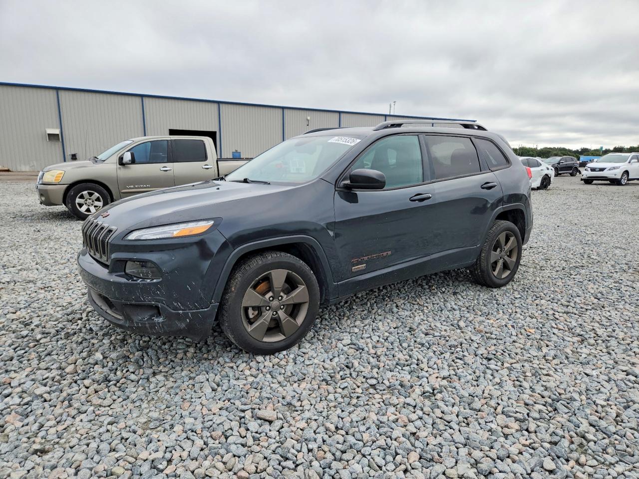 Photo of the 2017 JEEP CHEROKEE LATITUDE