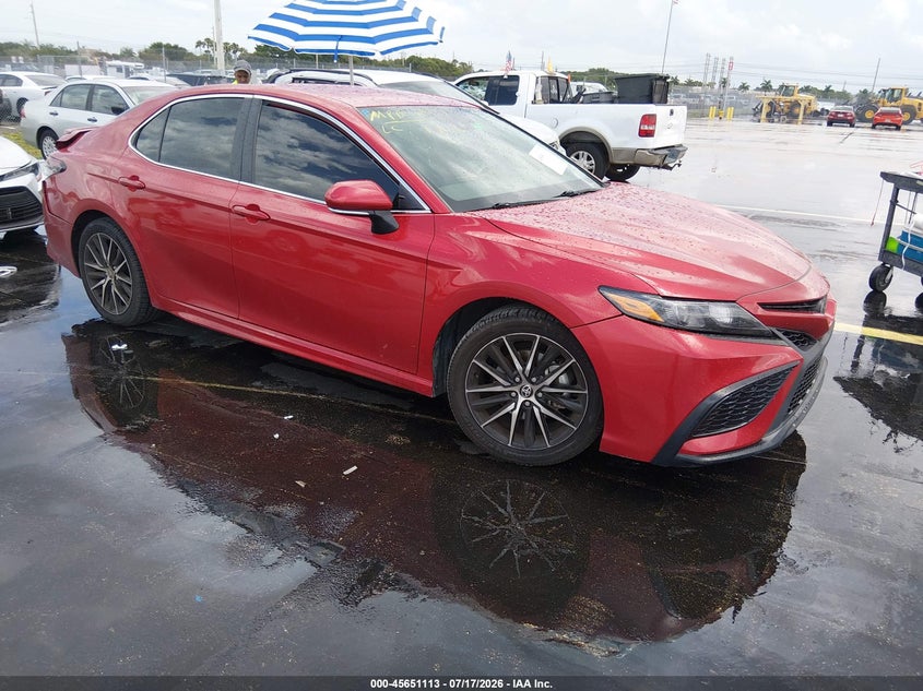 Photo of the 2024 TOYOTA CAMRY SE