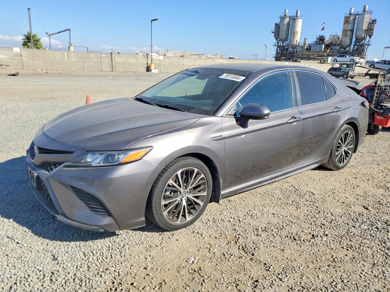 Photo of the 2018 TOYOTA CAMRY HYBRID SE