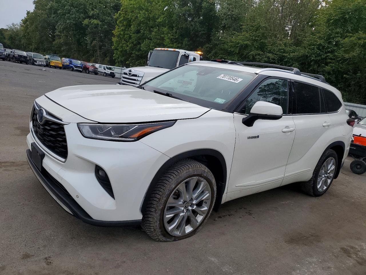 Photo of the 2021 TOYOTA HIGHLANDER HYBRID LIMITED