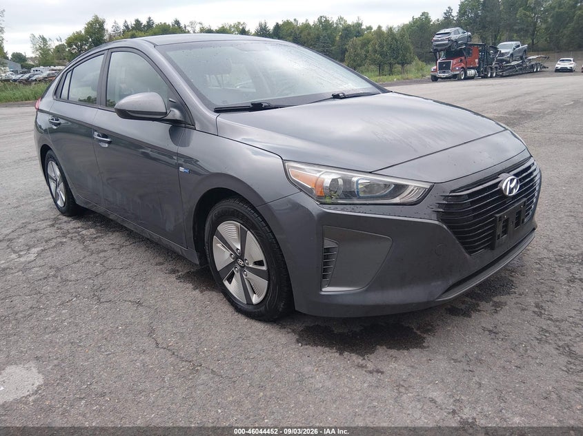 Photo of the 2018 HYUNDAI IONIQ HYBRID BLUE