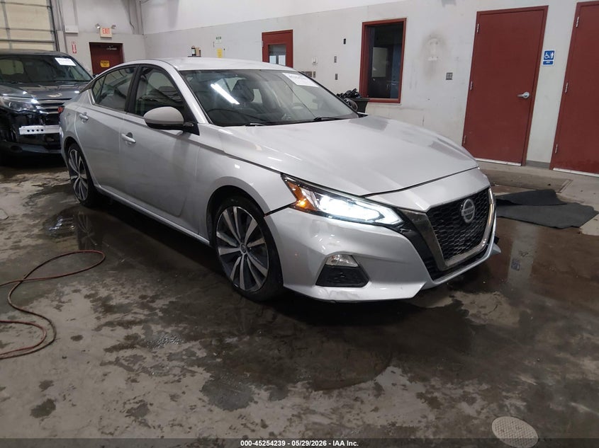 Photo of the 2019 NISSAN ALTIMA 2.5 SR