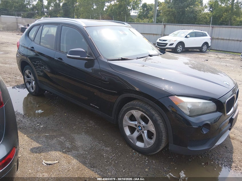 Photo of the 2013 BMW X1 SDRIVE28I