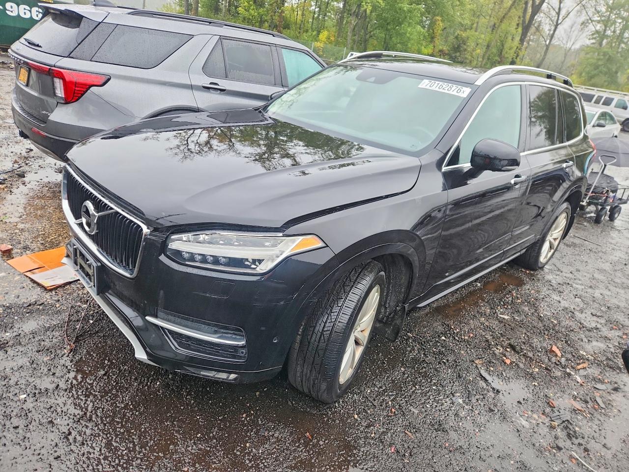 Photo of the 2017 VOLVO XC90 T6